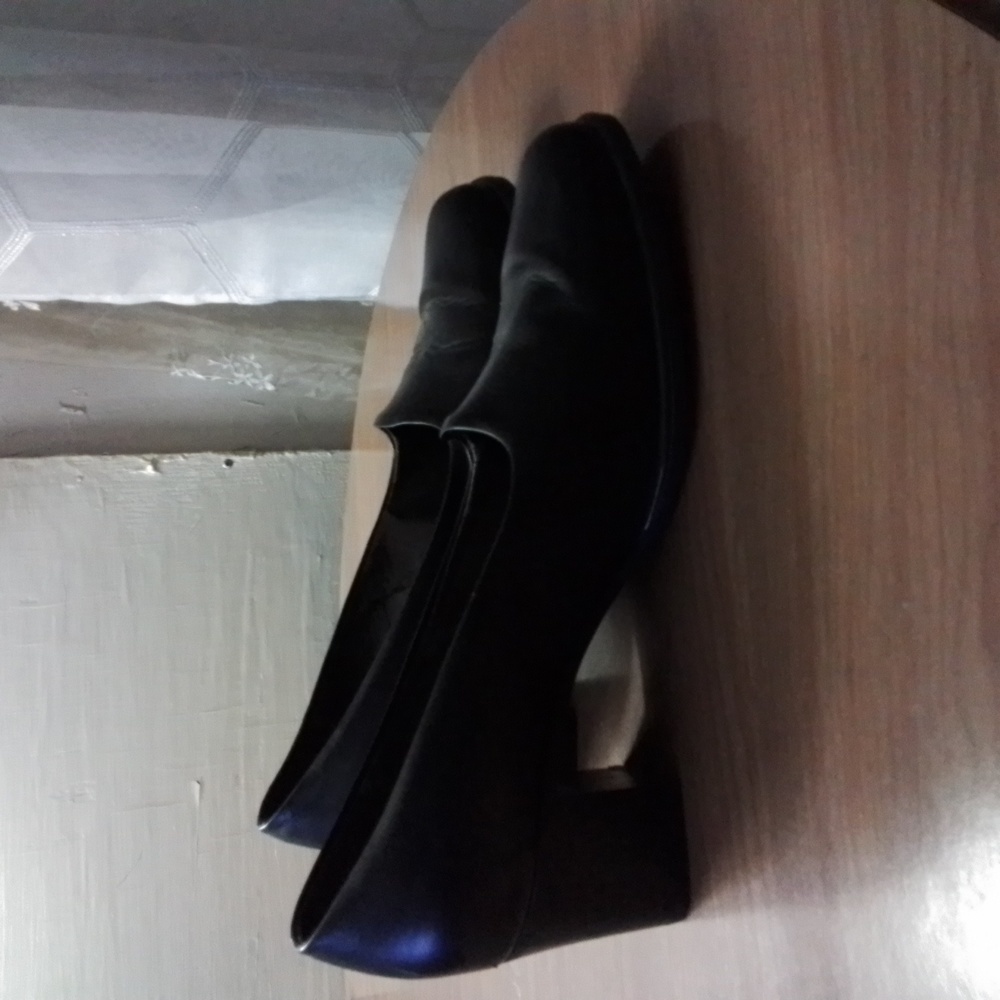 NATURALIZER WOMENS SIZE 7.5 SHOES - Picture 2 of 5